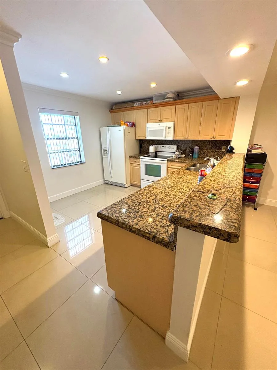 1400 NW 45th Street # B7, Deerfield Beach, FL 33064