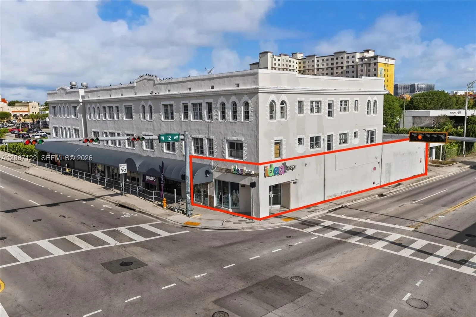1203 W Flagler ST, FL 33135