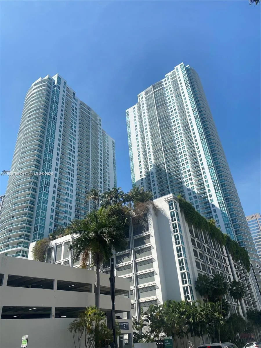 950 Brickell Bay Dr # 602, Miami, FL 33131