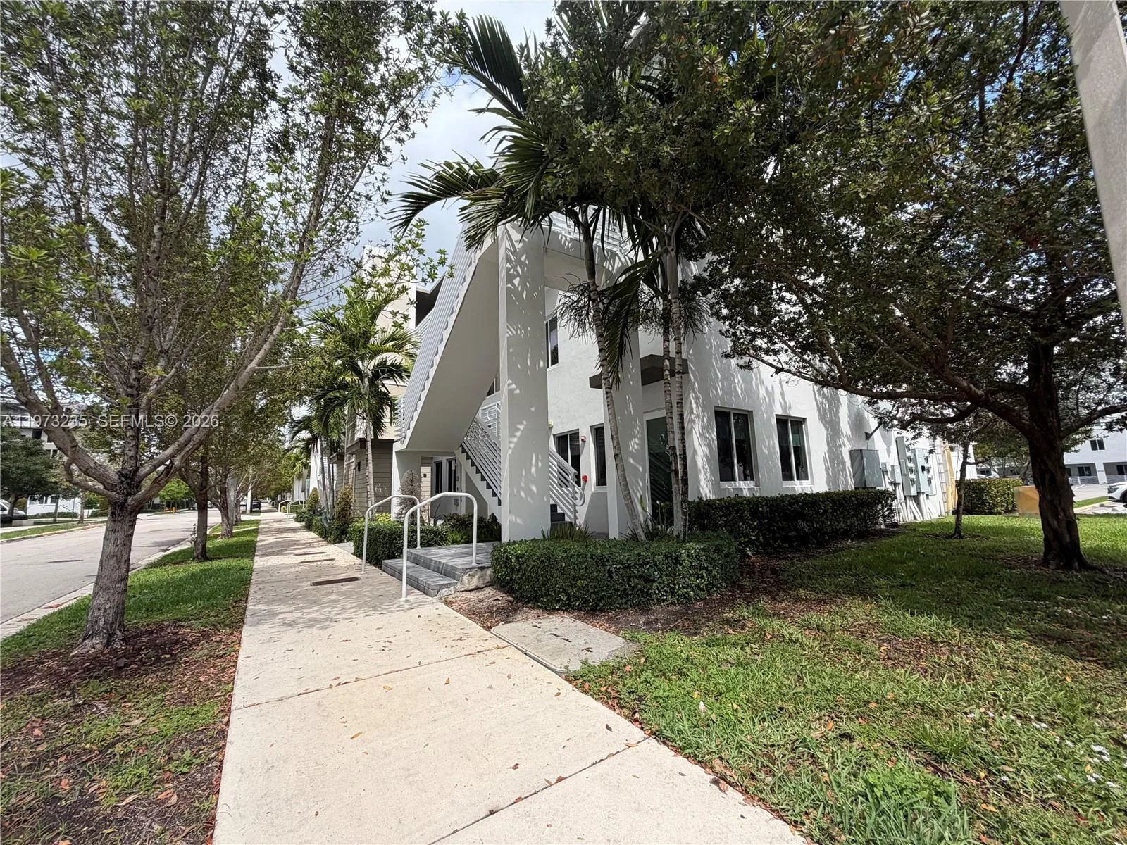 6401 NW 103rd Pl # 106, Doral, FL 33178 photo 3