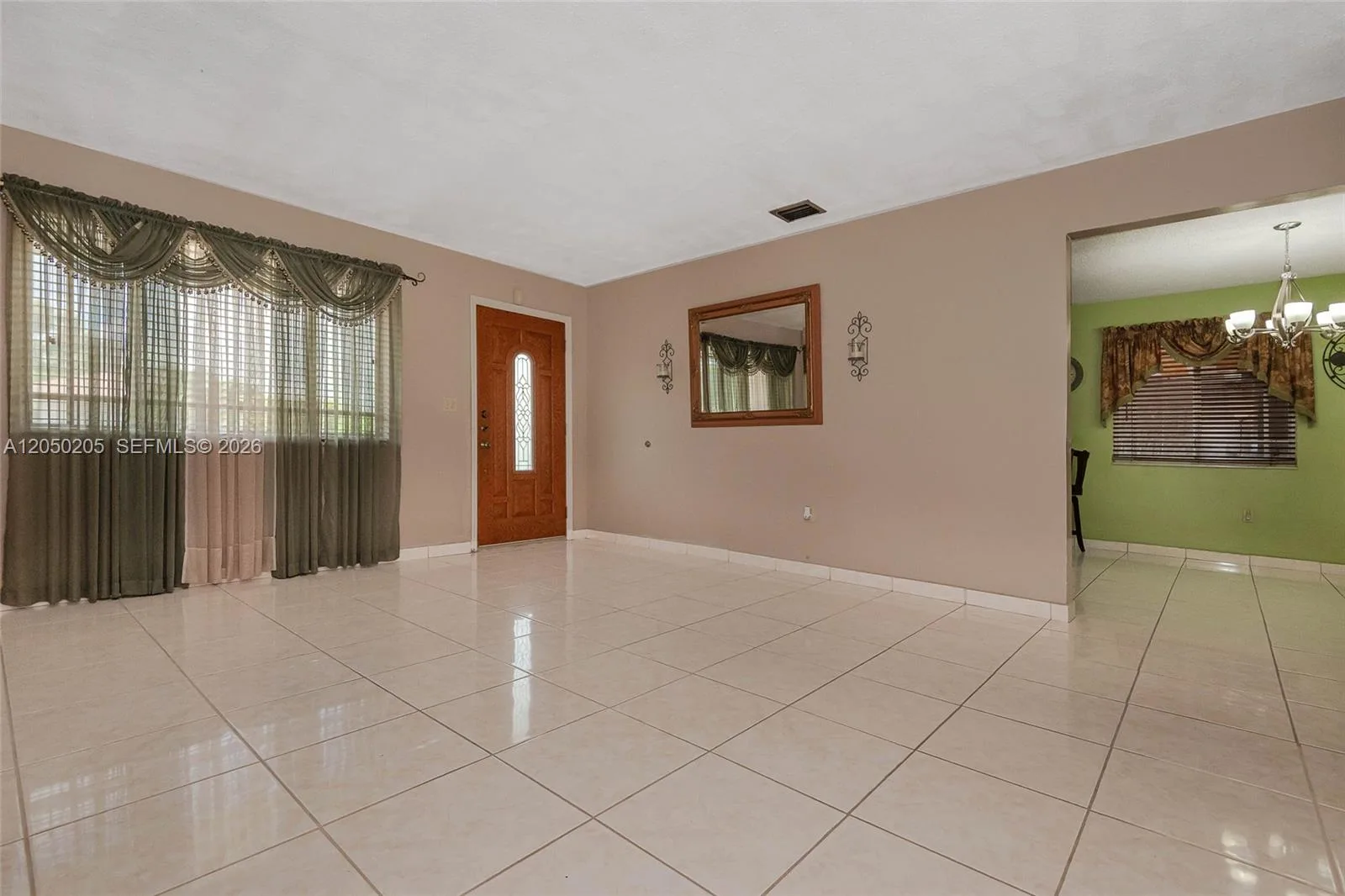 271 E 17th St, Hialeah, FL 33010 photo 2