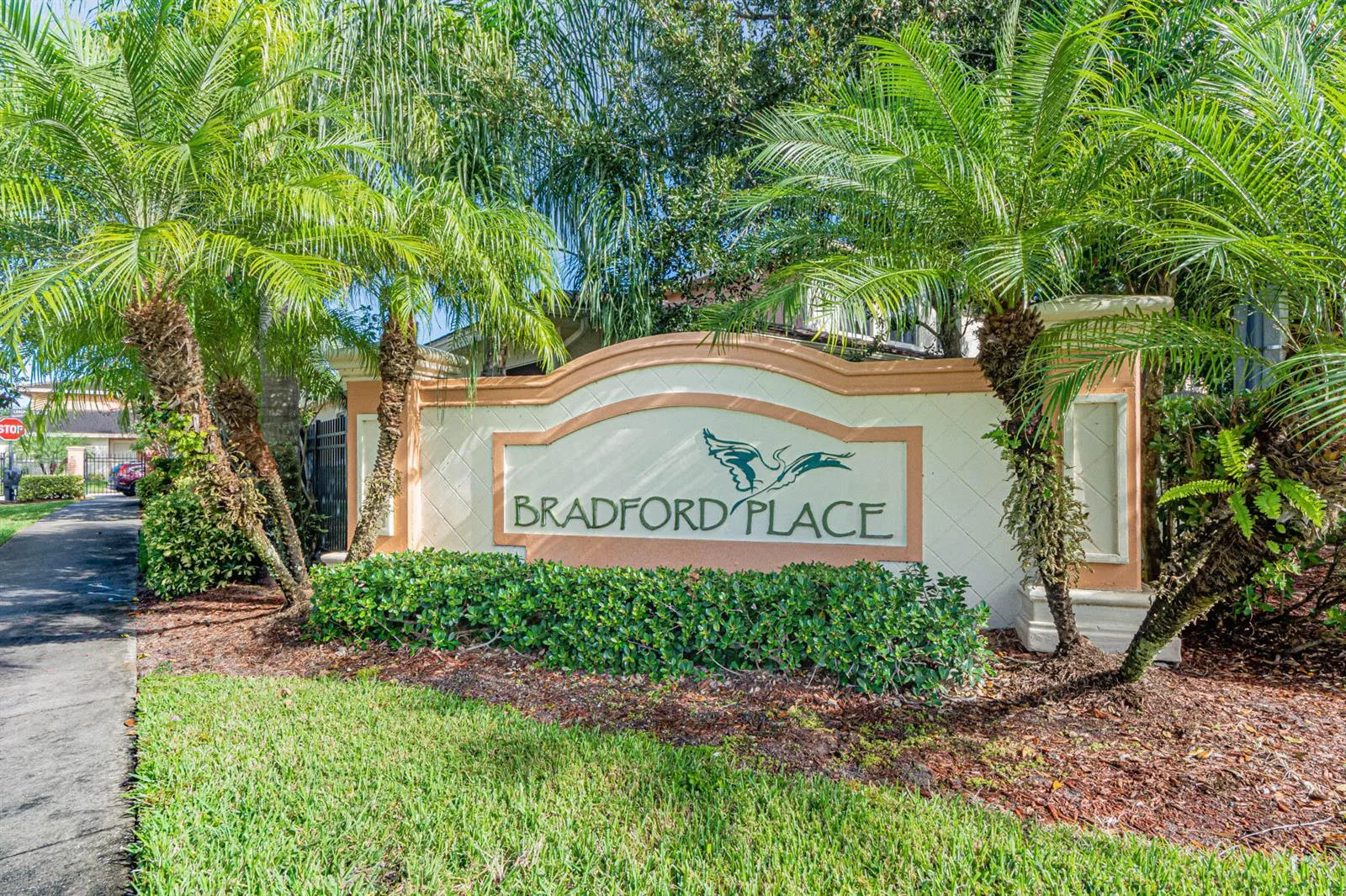2563 SW Stockbridge Sq Square SW, Vero Beach, FL 32962 photo 2