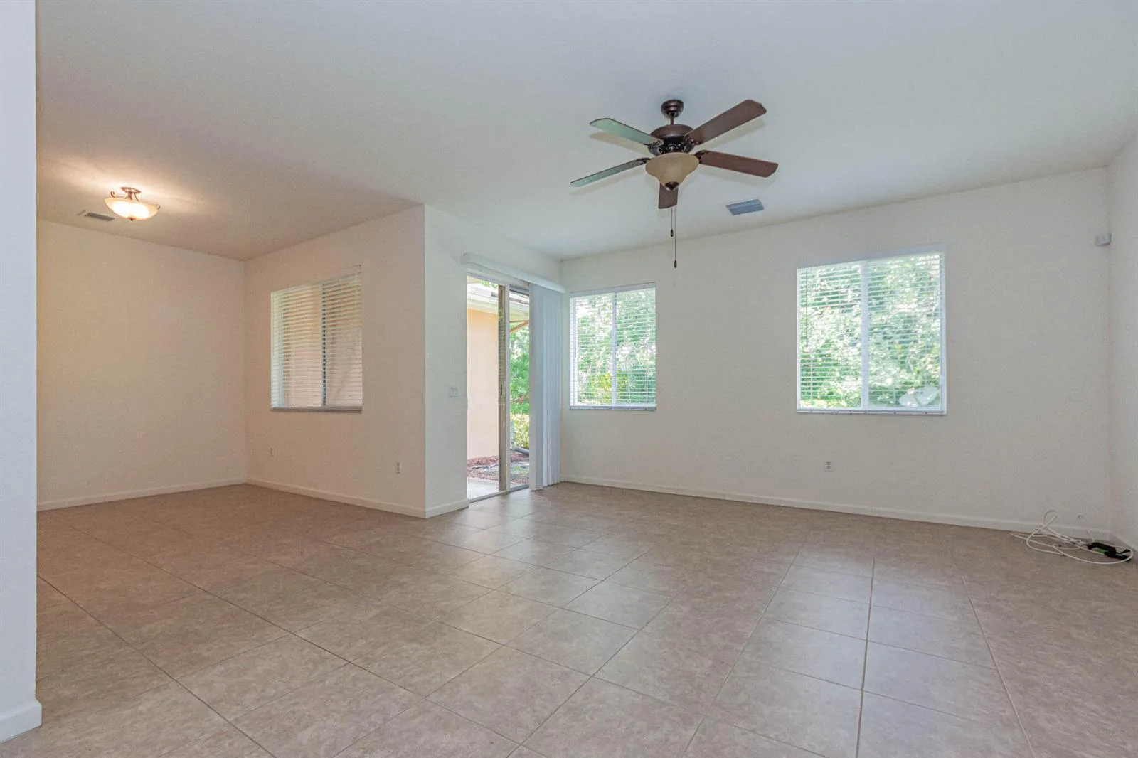 2563 SW Stockbridge Sq Square SW, Vero Beach, FL 32962 photo 3