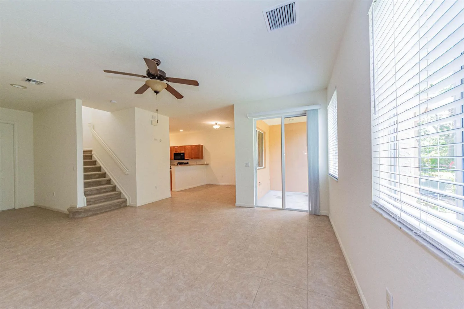 2563 SW Stockbridge Sq Square SW, Vero Beach, FL 32962 photo 5