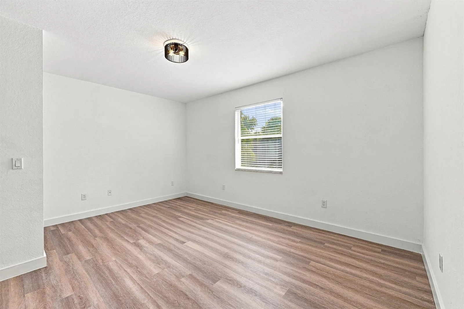 3105 NW 25TH Terrace, Oakland Park, FL 33309 photo 13