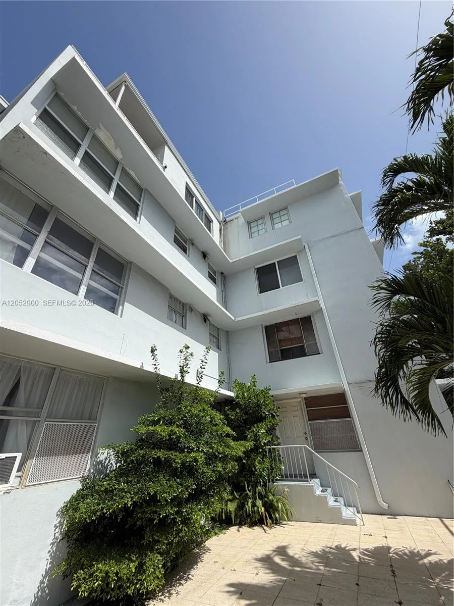 6767 Indian Creek Dr # 3B, Miami Beach, FL 33141
