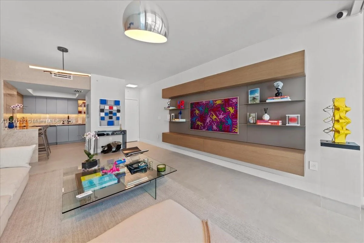 1331 Brickell Bay Dr # 1406, Miami, FL 33131