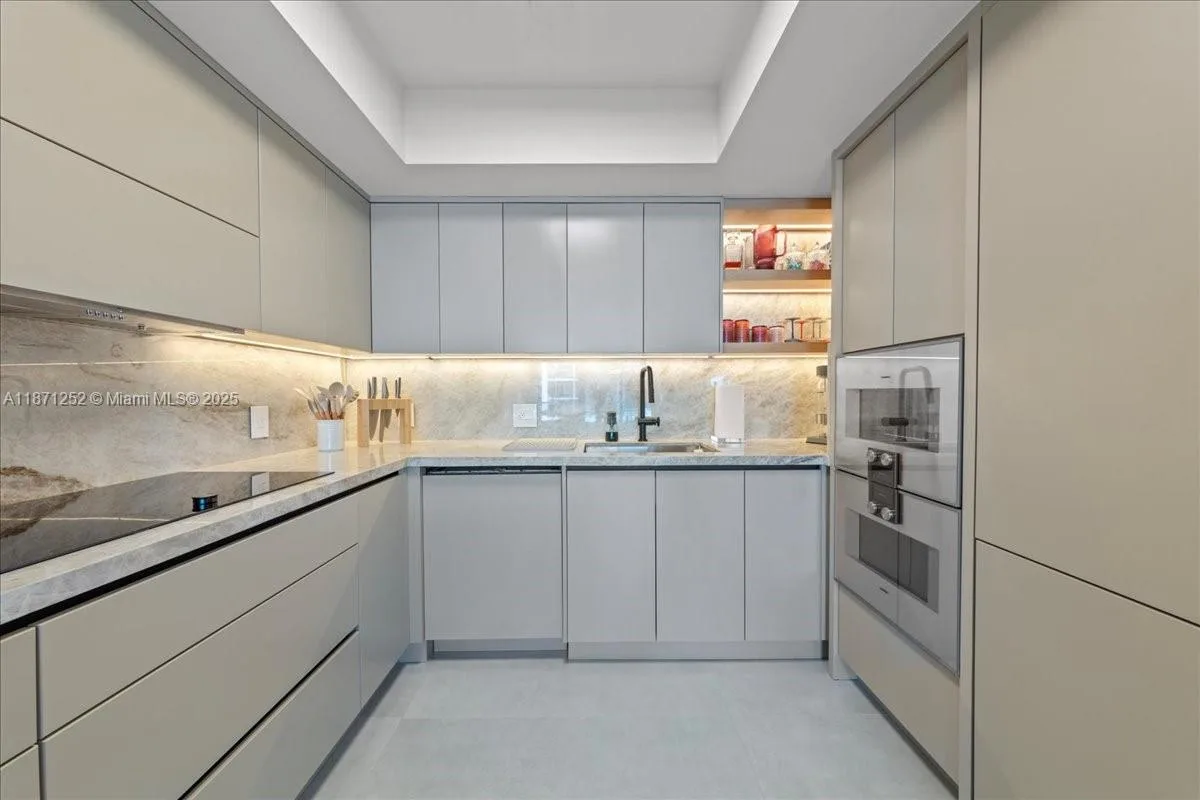 1331 Brickell Bay Dr # 1406, Miami, FL 33131 photo 10