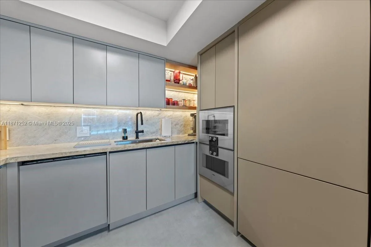 1331 Brickell Bay Dr # 1406, Miami, FL 33131 photo 11