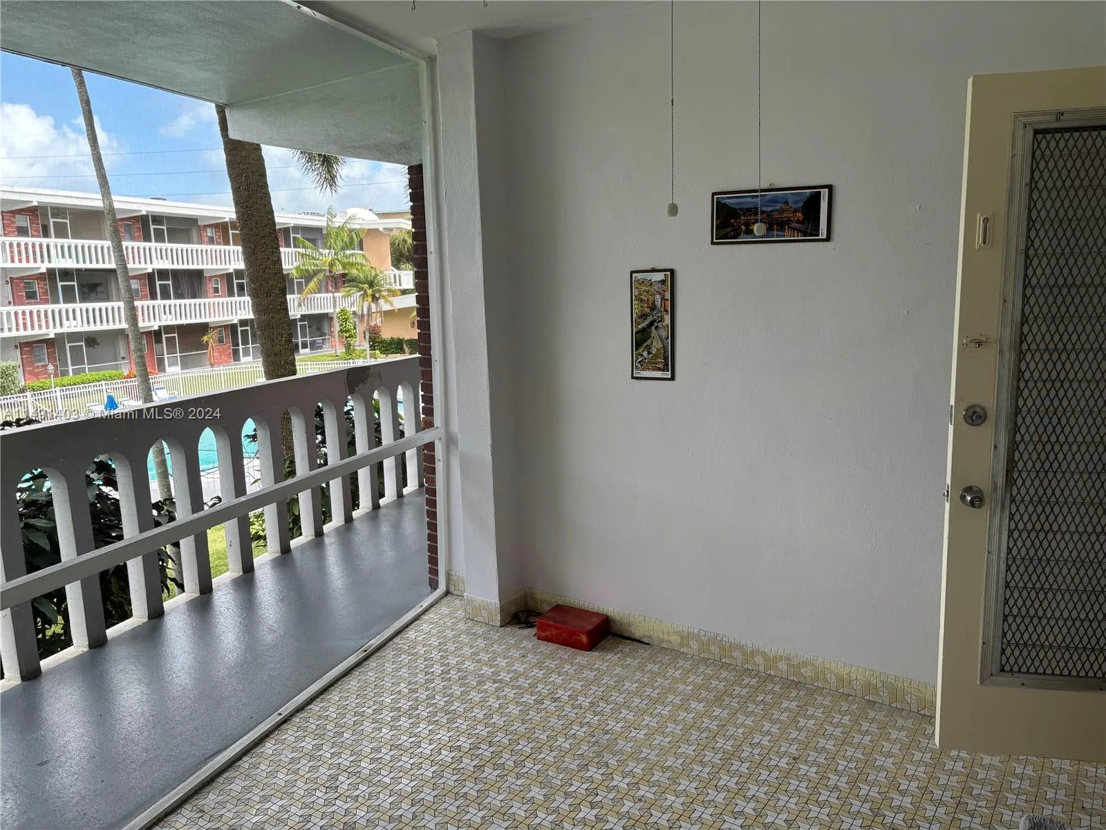 181 NE 14th Ave # 22B, Hallandale Beach, FL 33009 photo 8