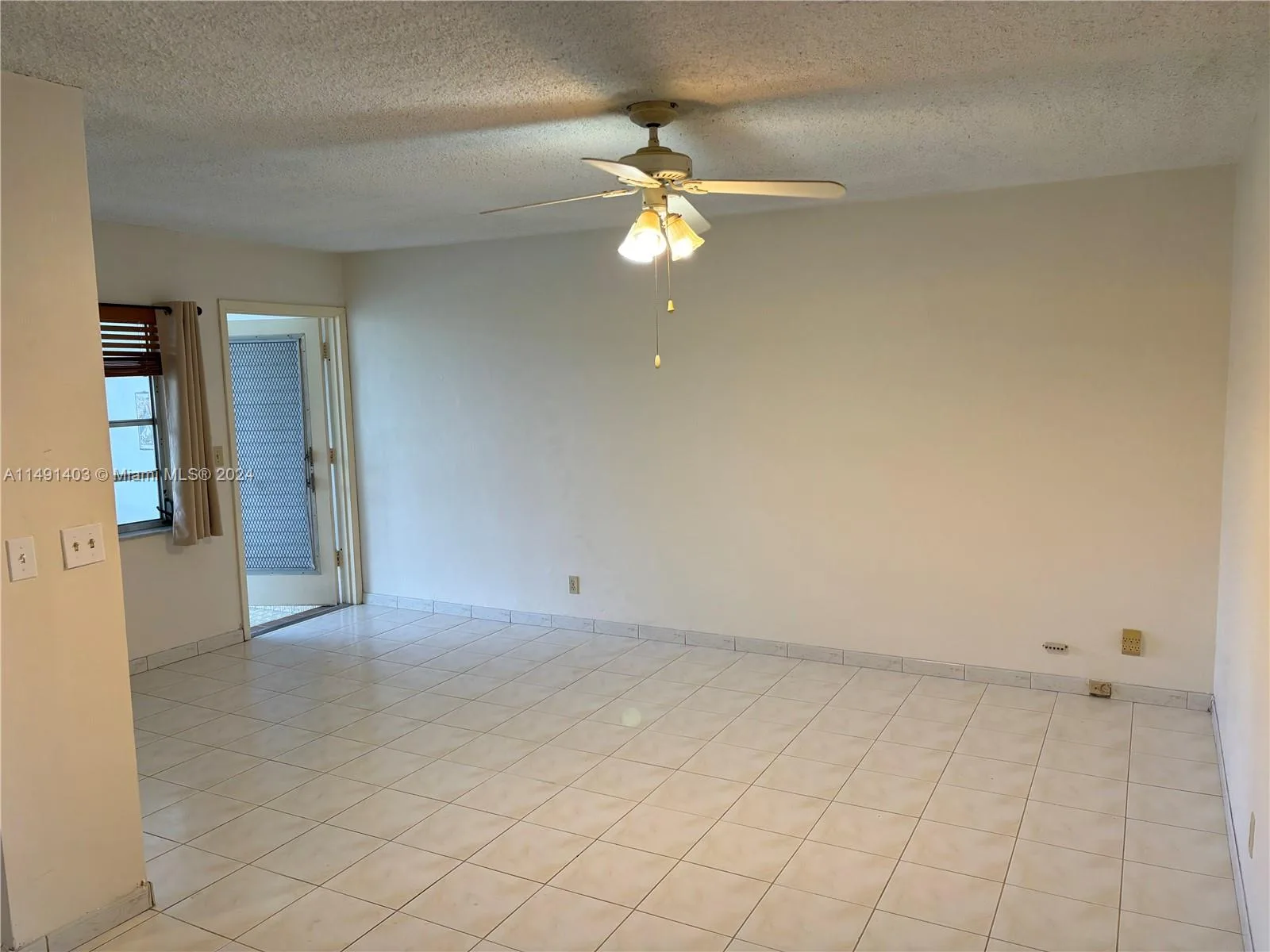 181 NE 14th Ave # 22B, Hallandale Beach, FL 33009 photo 9