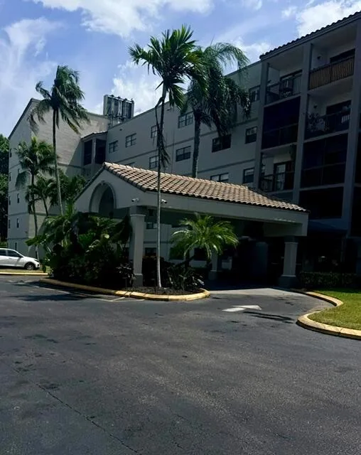 701 NW 19TH Street # 512, Fort Lauderdale, FL 33311 photo 2