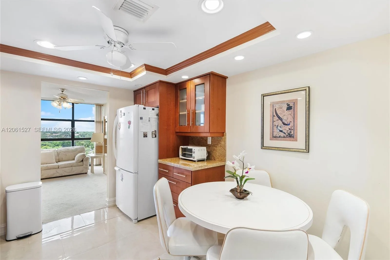 600 Parkview Dr # 709, Hallandale Beach, FL 33009 photo 2