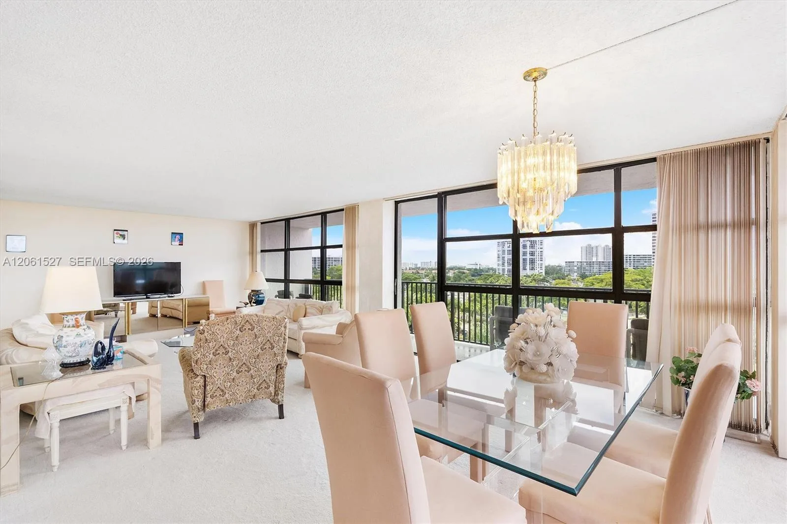 600 Parkview Dr # 709, Hallandale Beach, FL 33009 photo 4