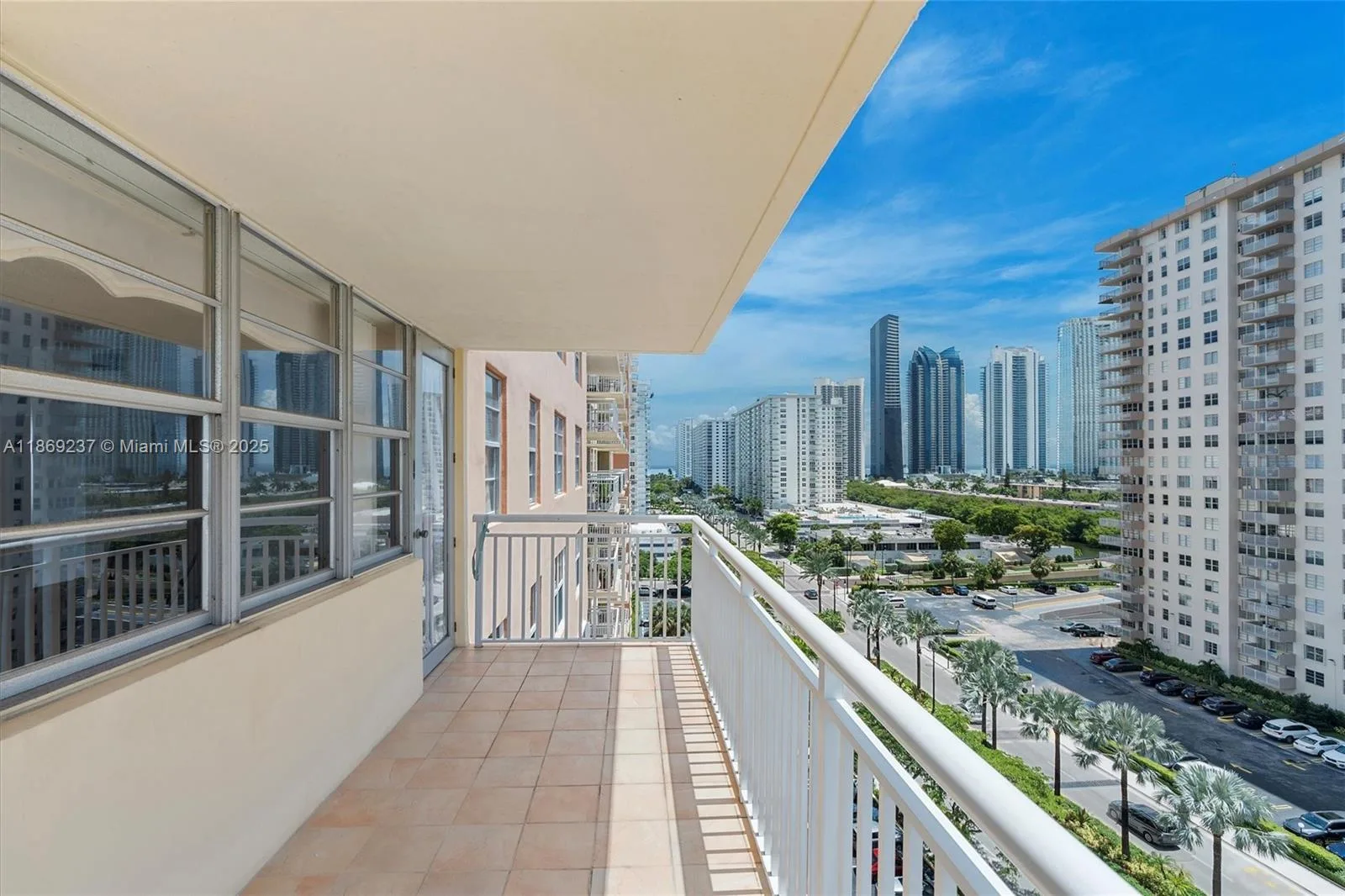 251 174th St # 1005, Sunny Isles Beach, FL 33160 photo 5
