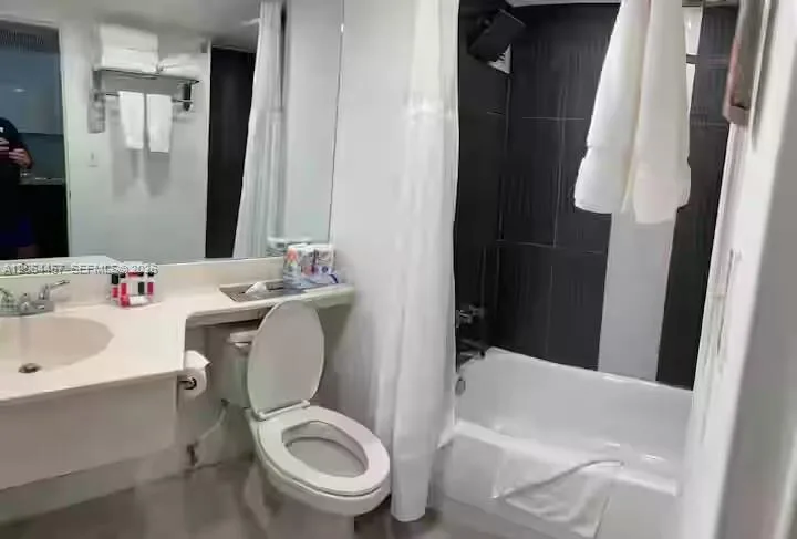 19201 Collins Ave # 328, Sunny Isles Beach, FL 33160 photo 7