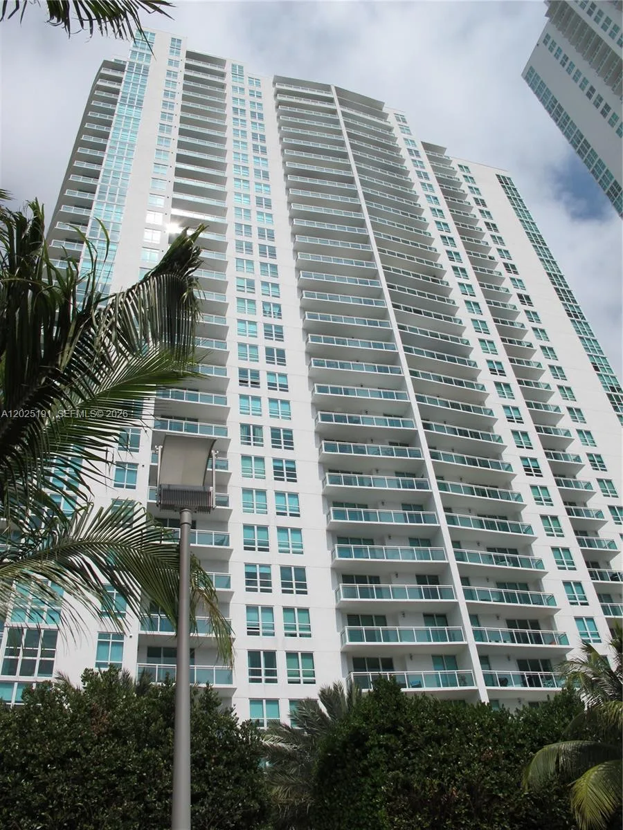 951 Brickell Ave # 1209, Miami, FL 33131