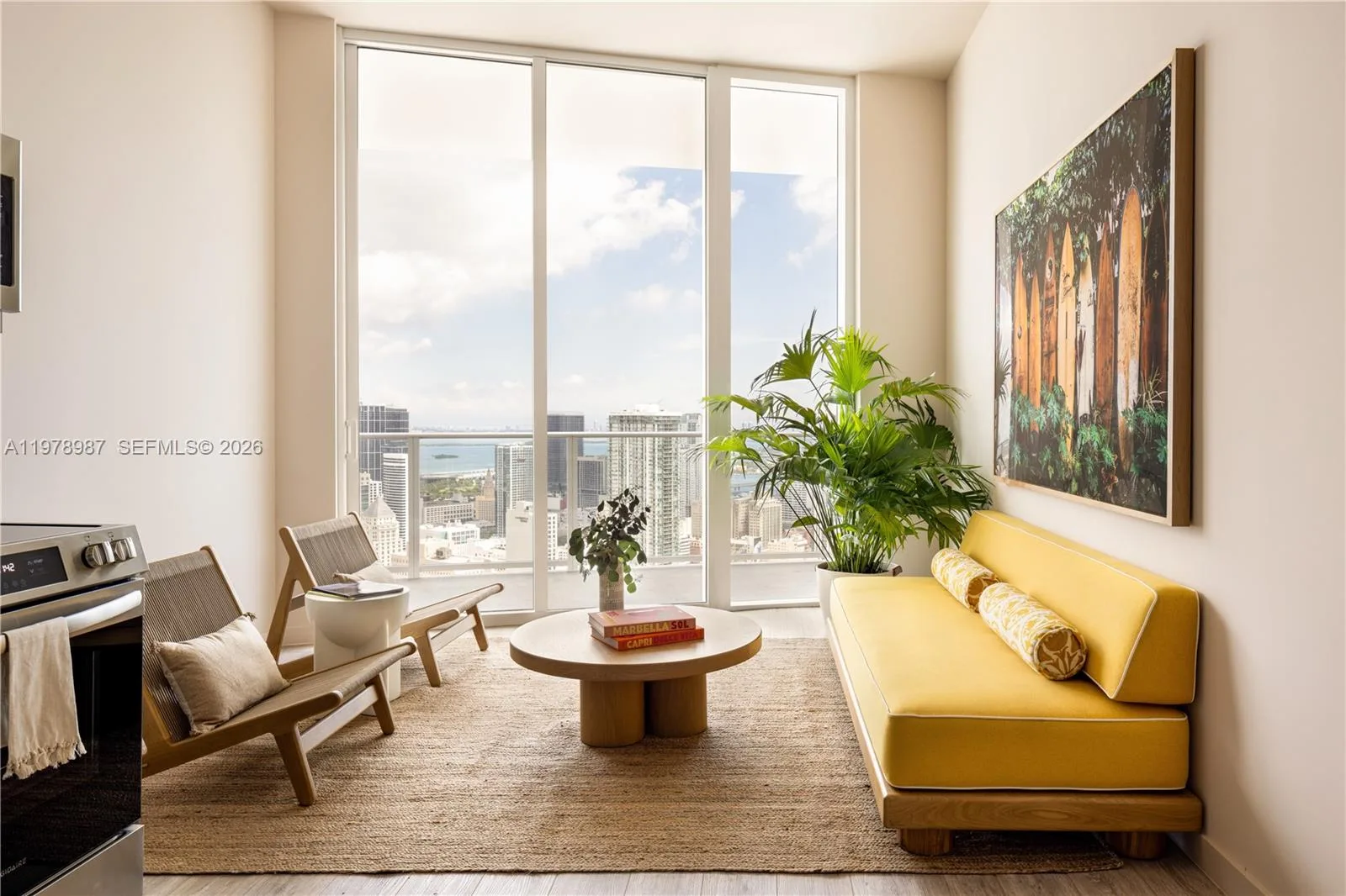 275 SW 6th St # 2007, Miami, FL 33130 photo 2