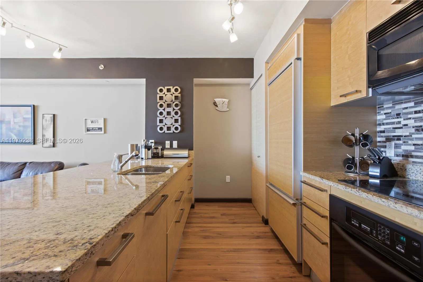 1830 S Ocean Dr # 2105, Hallandale Beach, FL 33009 photo 8