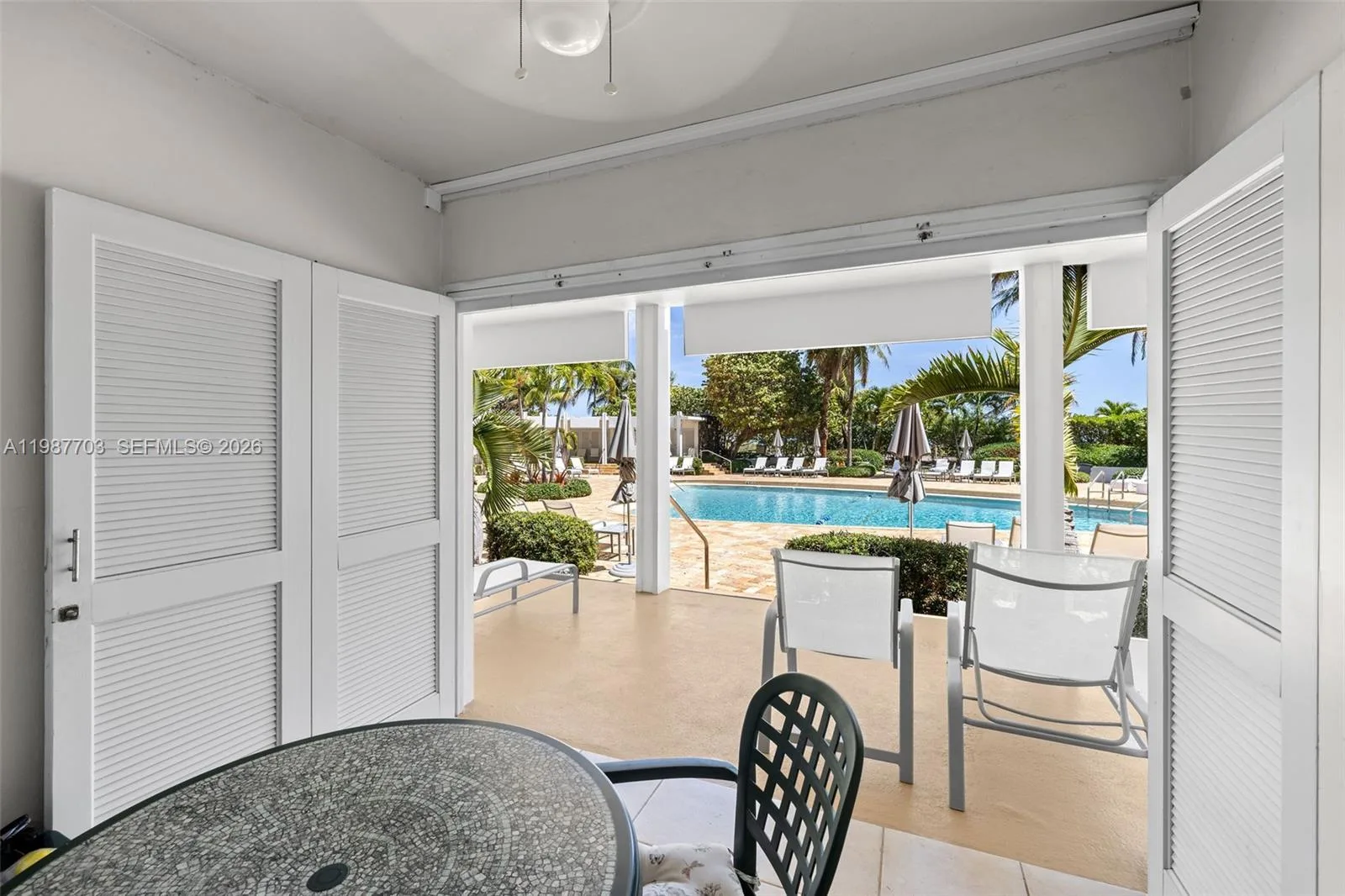 5055 Collins Ave # CAB14, Miami Beach, FL 33140 photo 2