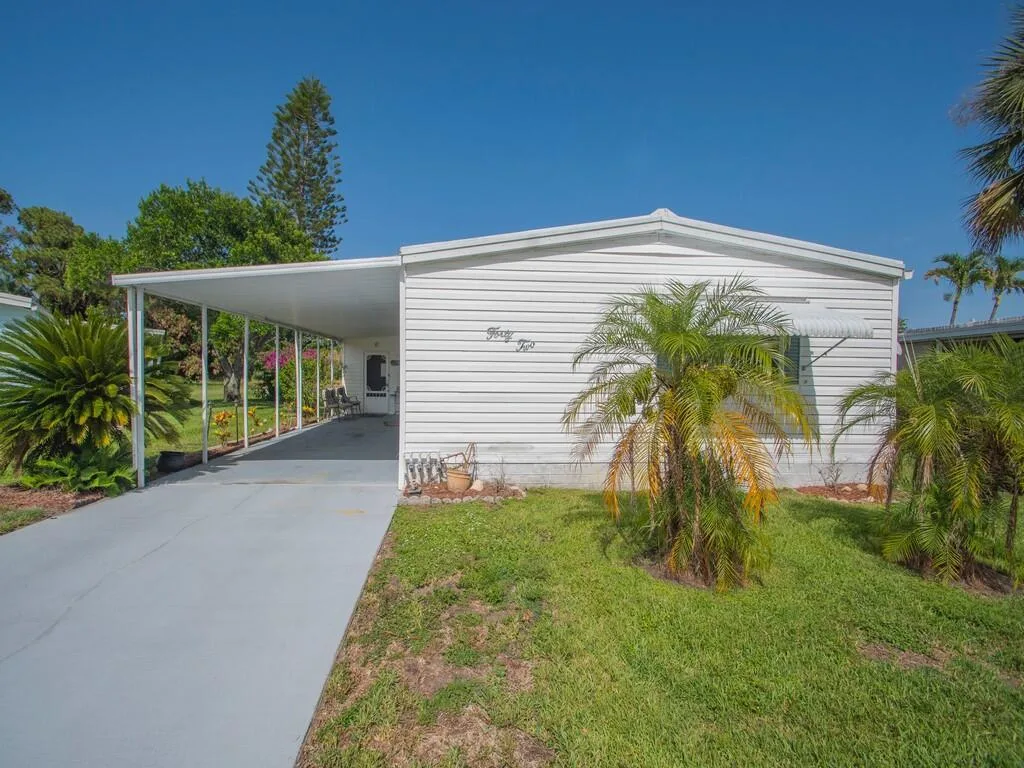 42 Village Lane, Jensen Beach, FL 34957 — zdjęcie 3