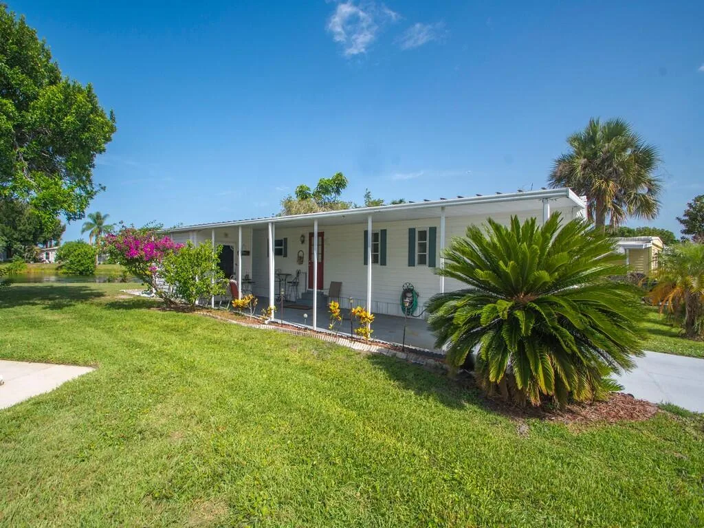 42 Village Lane, Jensen Beach, FL 34957 photo 9