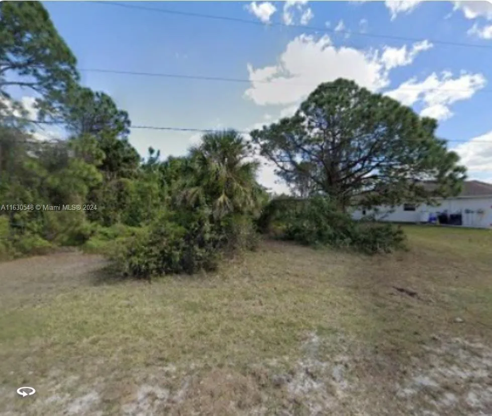 3705 NE 16 Avenue, Cape Coral FL 33909