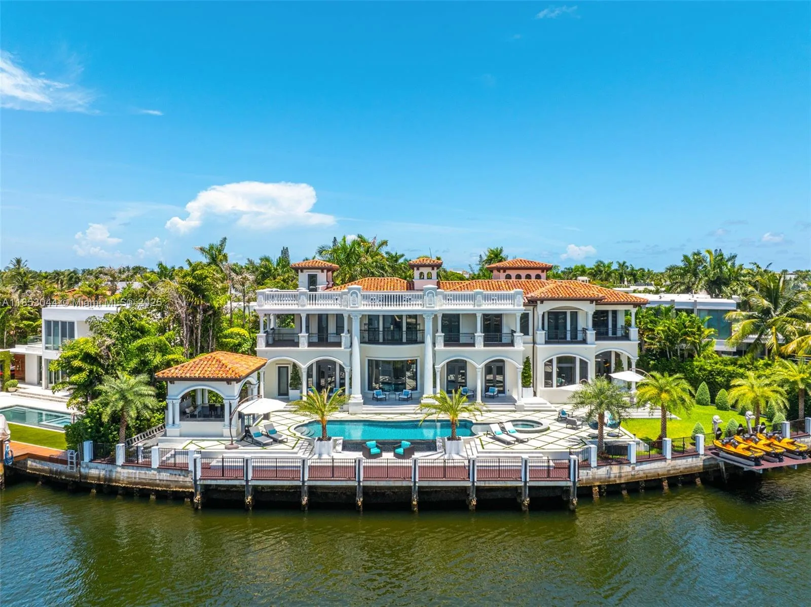 498 N Parkway Pkwy # 498, Golden Beach, FL 33160