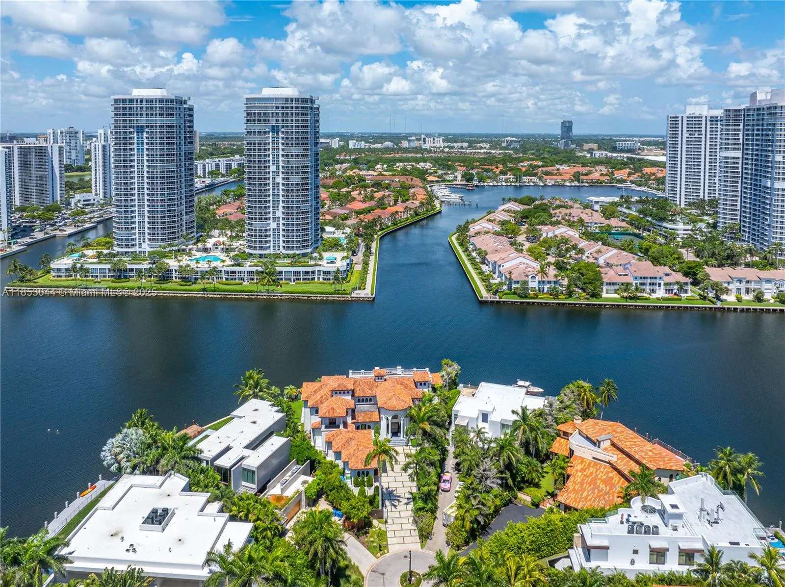 498 N Parkway Pkwy # 498, Golden Beach, FL 33160 photo 3