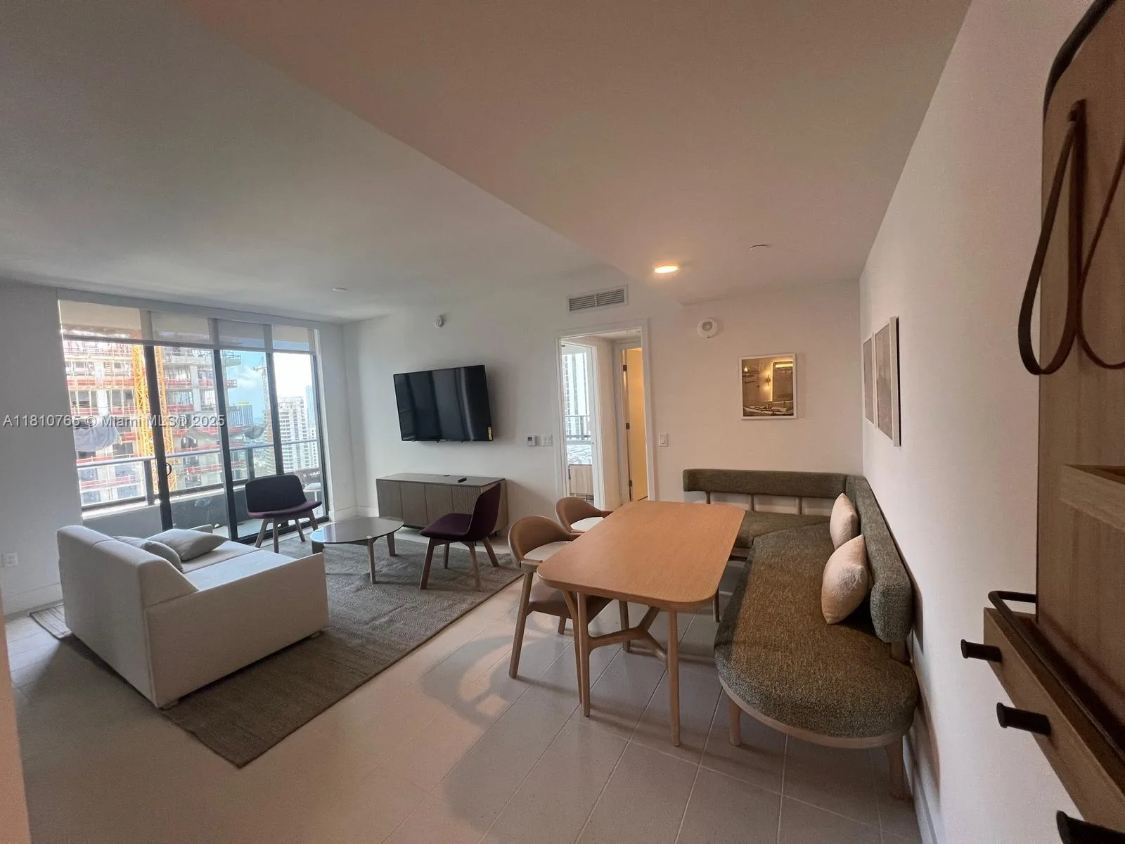 159 NE 6TH ST # 3205, Miami, FL 33132 photo 6