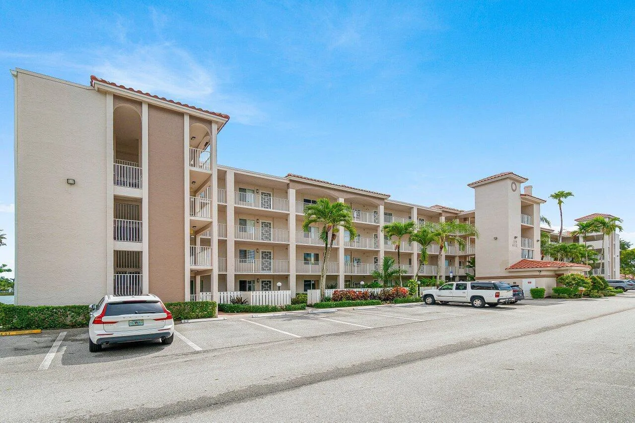 6112 Huntwick Terrace # 102, Delray Beach, FL 33484