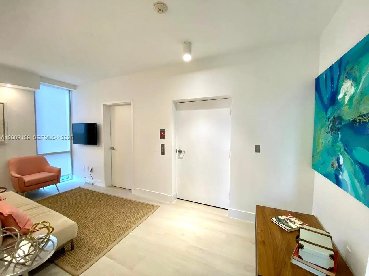 16385 Biscayne Blvd # 2721, North Miami Beach, FL 33160 photo 2