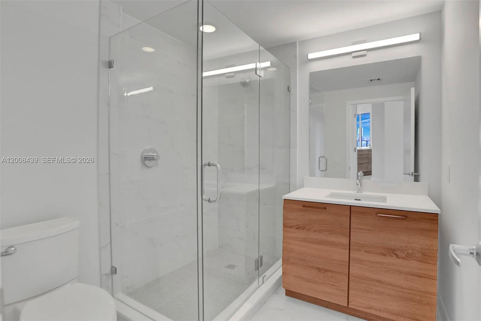 16385 Biscayne Blvd # 2721, North Miami Beach, FL 33160 photo 5