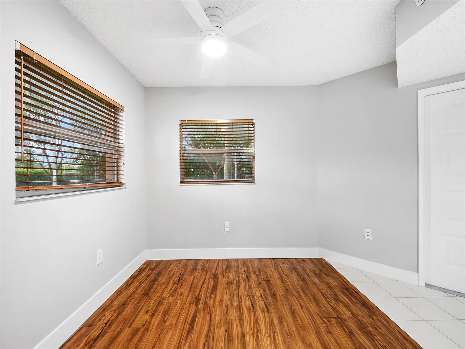 550 SW 137 Avenue # L114, Pembroke Pines, FL 33027 photo 9