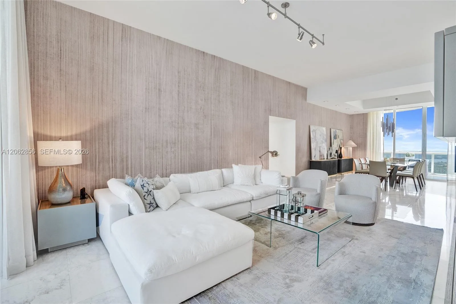 16001 Collins Ave # 3406, Sunny Isles Beach, FL 33160 photo 4