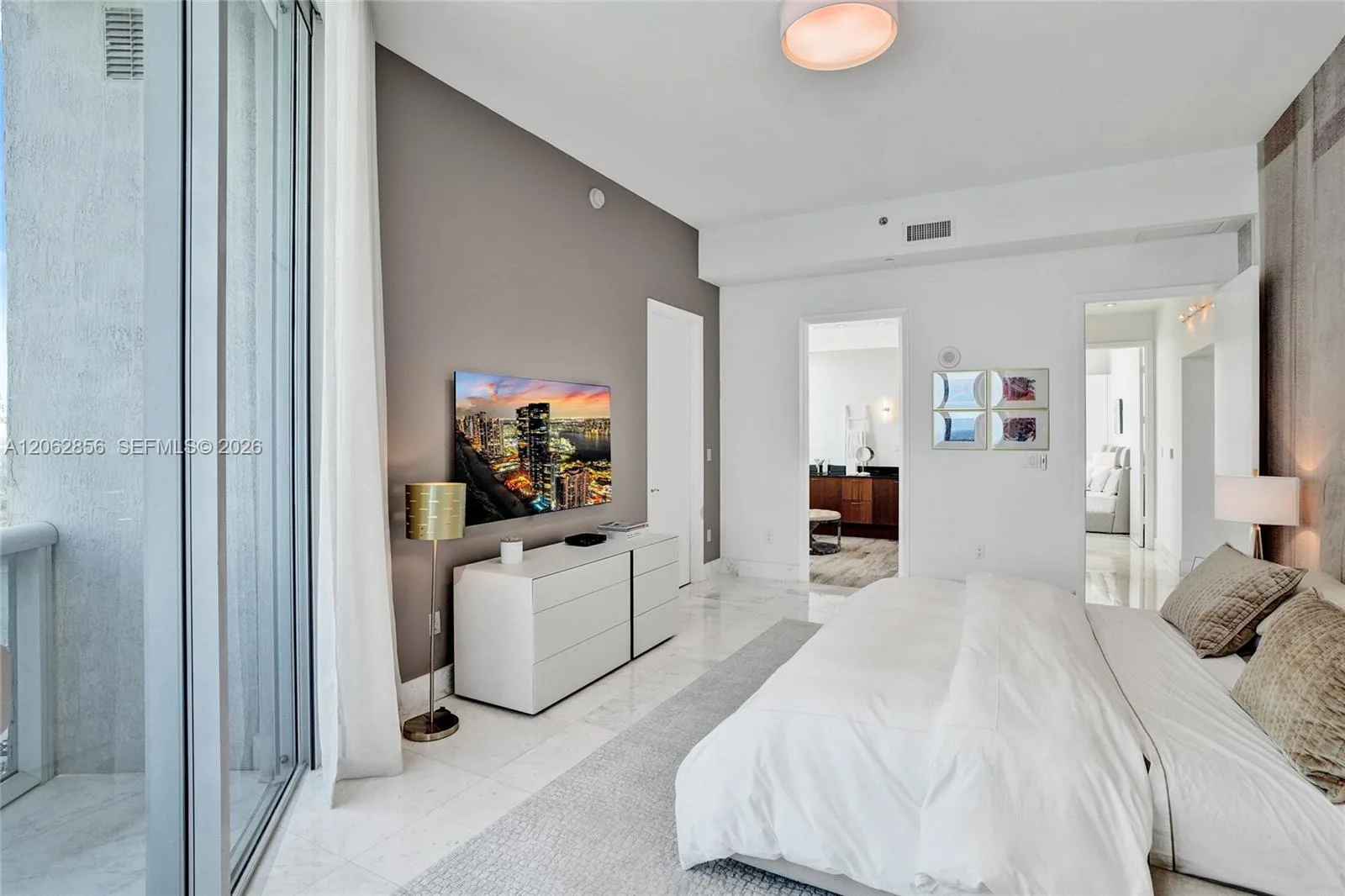16001 Collins Ave # 3406, Sunny Isles Beach, FL 33160 photo 9