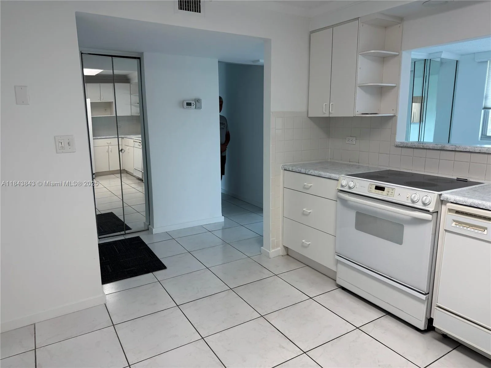 7135 Collins Ave # 1203, Miami Beach, FL 33141 photo 12