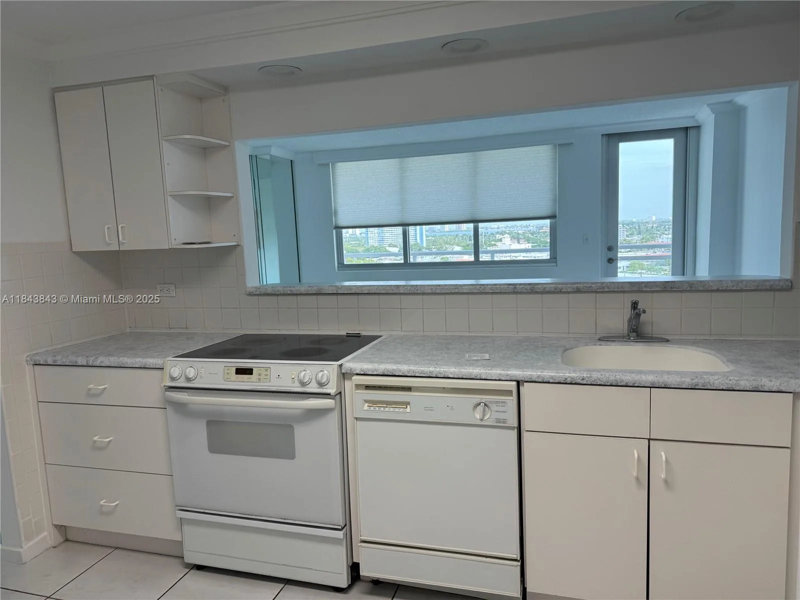 7135 Collins Ave # 1203, Miami Beach, FL 33141 photo 13