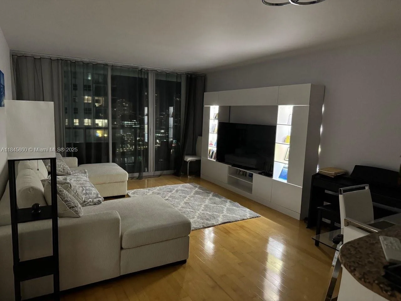 1155 Brickell Bay Dr # 2306, Miami, FL 33131 photo 2