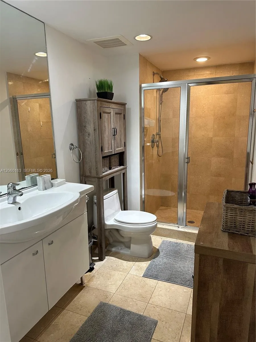 1830 S Ocean Dr # 3705, Hallandale Beach, FL 33009 photo 3
