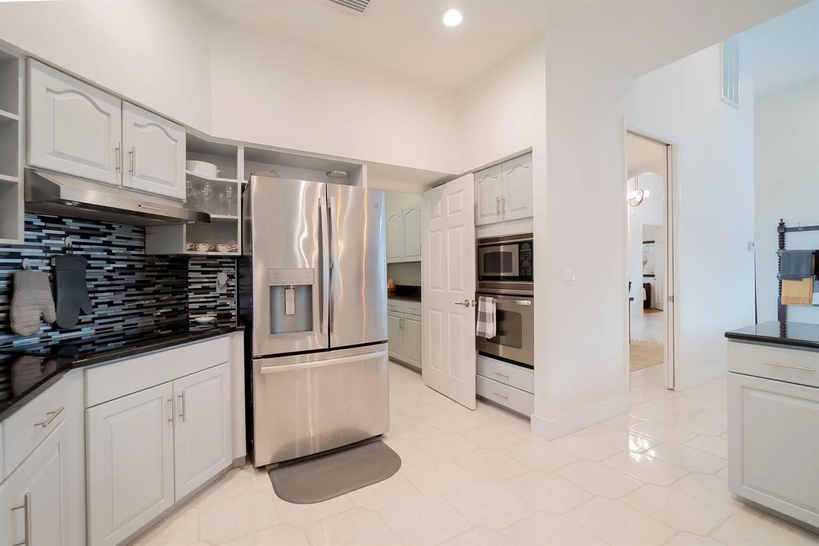 1907 S Club Drive, Wellington, FL 33414 photo 12