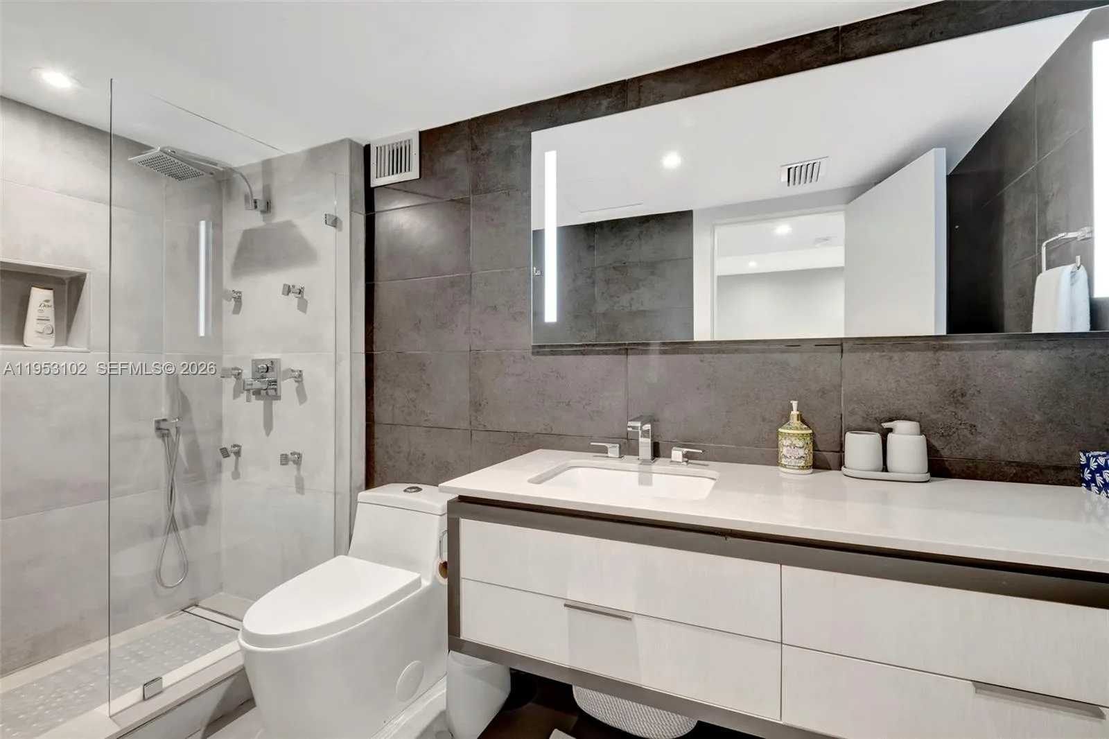 2301 Collins Ave # 634/635, Miami Beach, FL 33139 photo 12