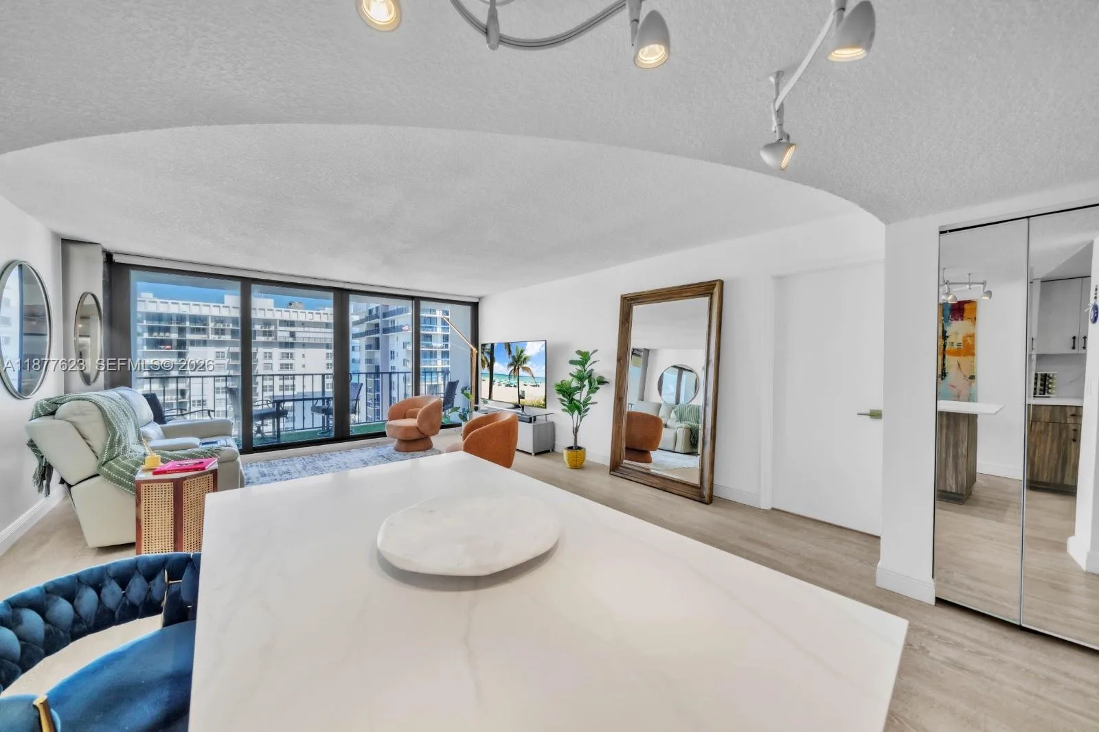 2401 S Ocean Dr # 2504, Hollywood, FL 33019