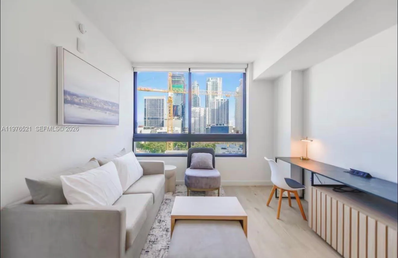 225 N Miami Ave # 1103, Miami, FL 33128