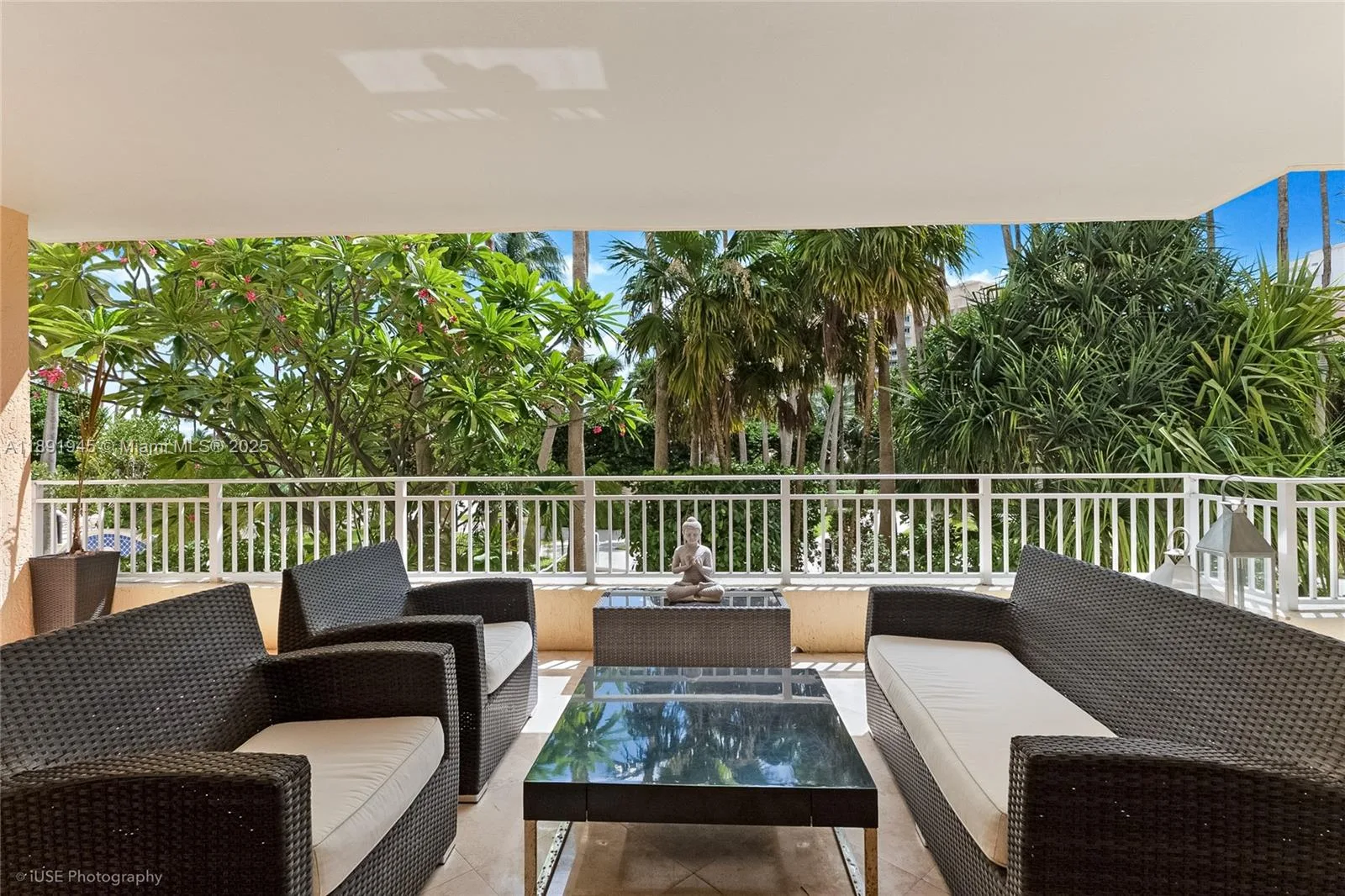 791 Crandon Blvd # 303, Key Biscayne, FL 33149