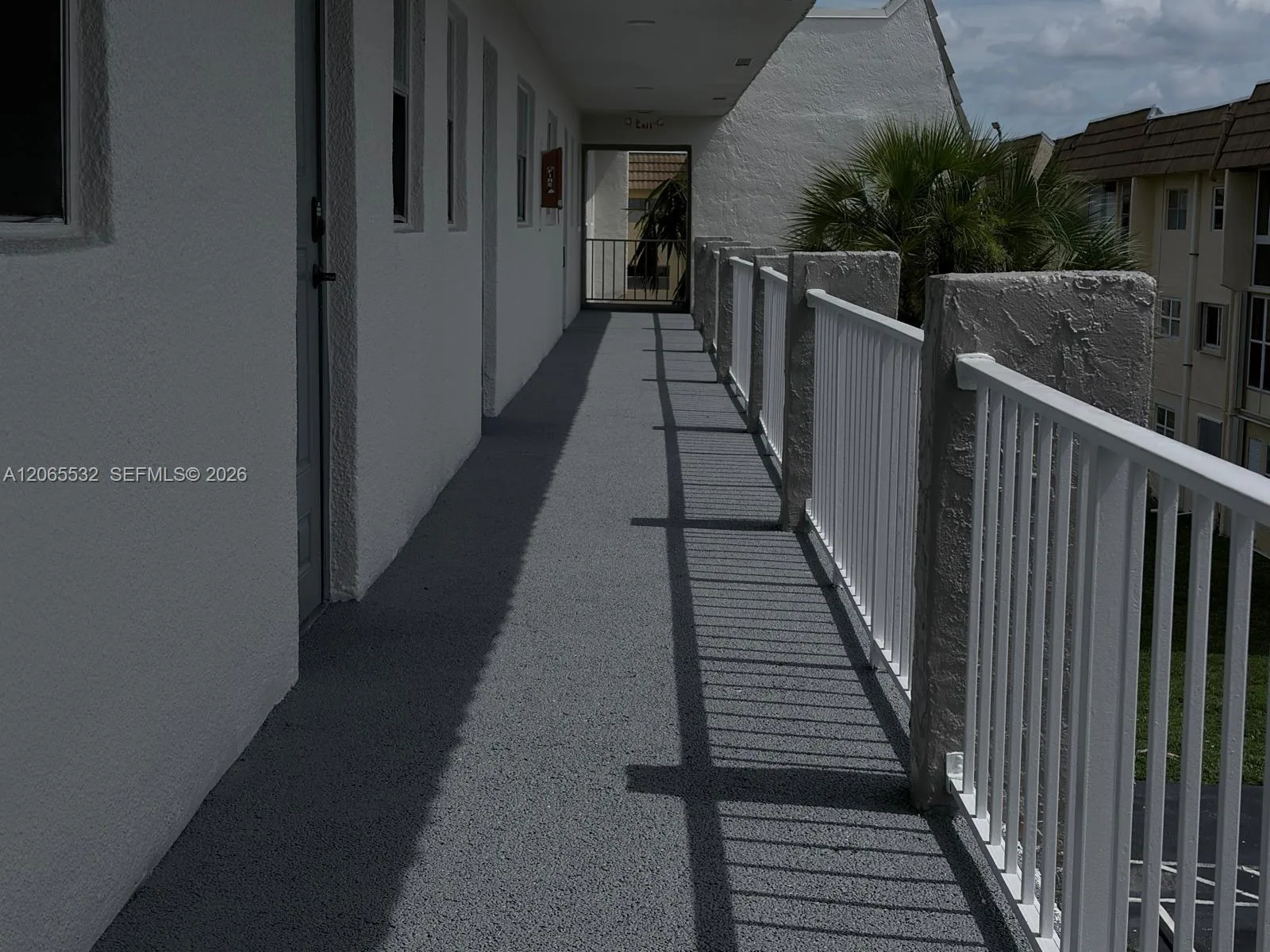 8305 Sunrise Lakes Blvd # 310, Sunrise, FL 33322 photo 2