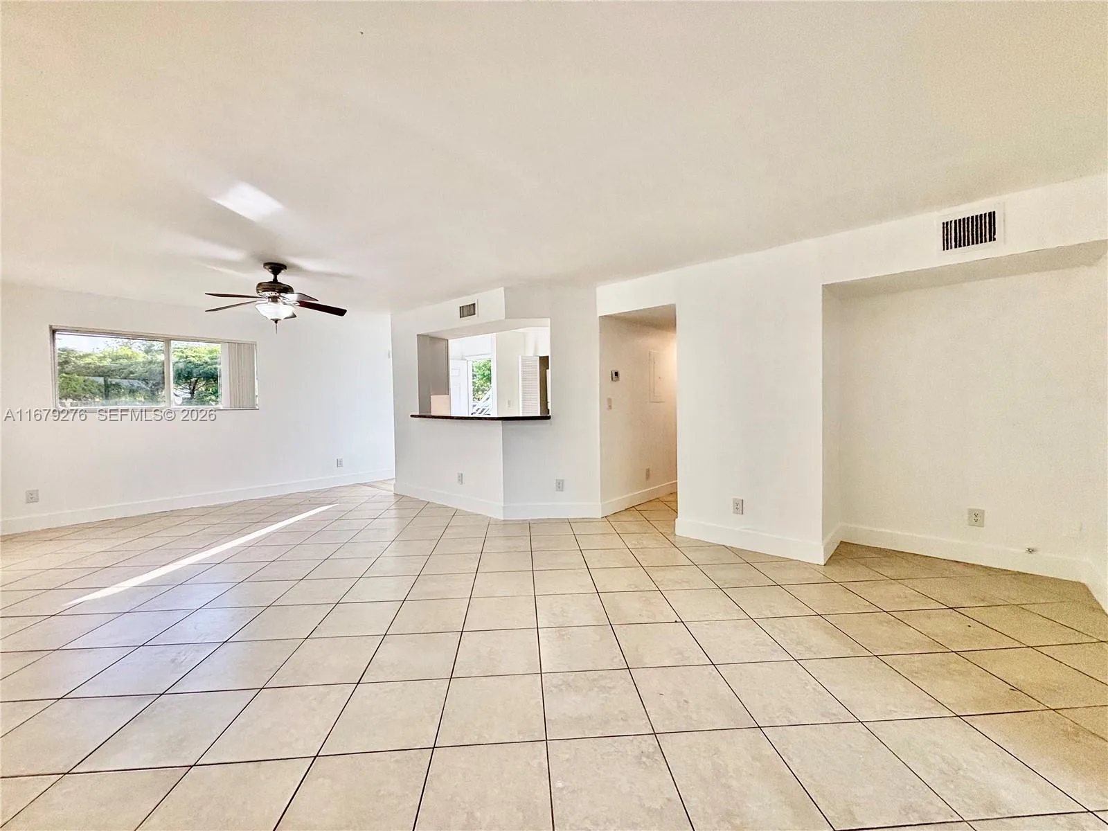 3405 NW 44th St # 104, Oakland Park, FL 33309