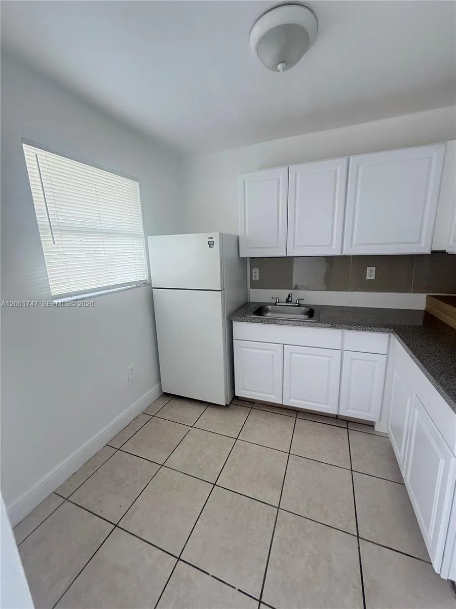 1990 NW 183rd St # 5, Miami Gardens, FL 33056