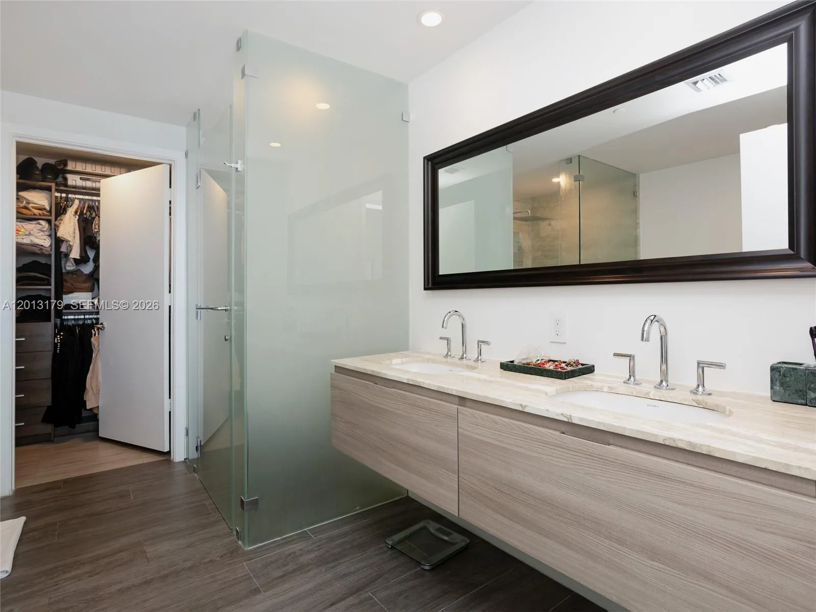 2900 NE 7th Ave # 1406, Miami, FL 33137 photo 10