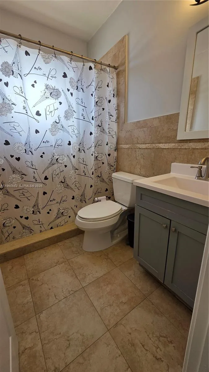 47 NW 47th Ave # 16, Miami, FL 33126 photo 8